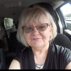 Meet your Posher, Arlene